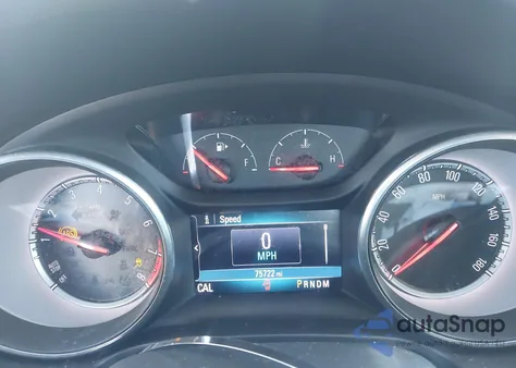 2018 Buick Regal Sportback Essence z USA, uszkodzony, nr VIN W04GP6SX5J1116226